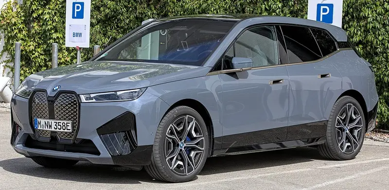BMW iX I20