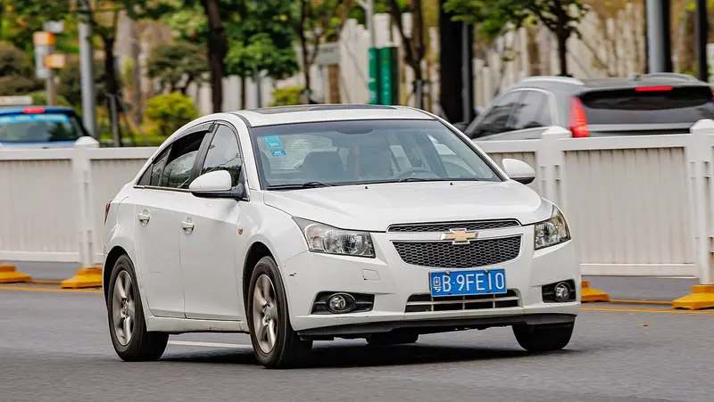 Chevrolet Cruze (J300)