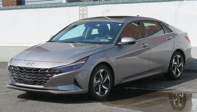 Hyundai Elantra (CN7)