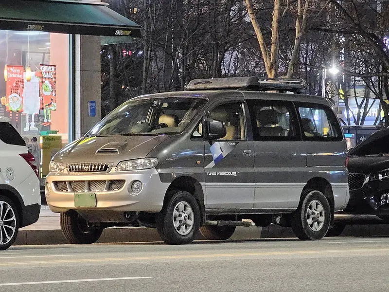 Hyundai Starex (A1)