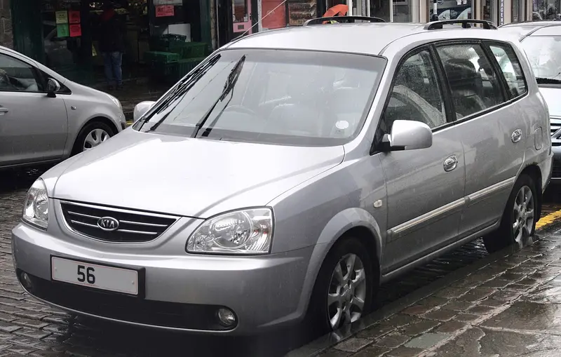 Kia Carens (UN)