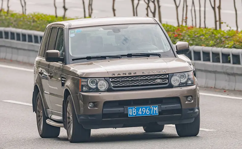 Land Rover Range Rover Sport 1