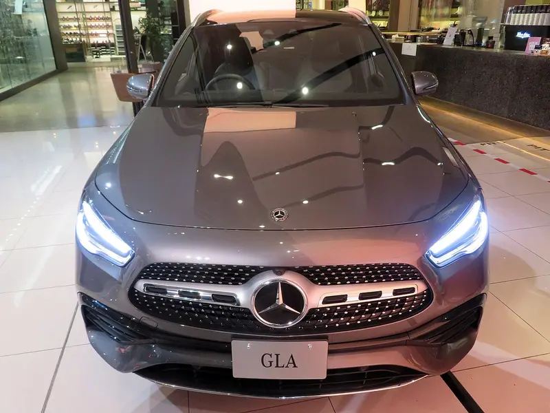 Mercedes-Benz GLA H247