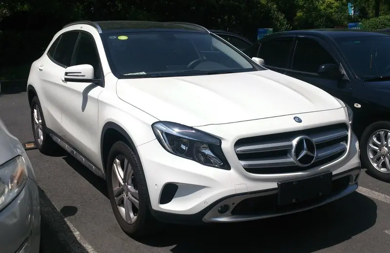 Mercedes-Benz GLA X156