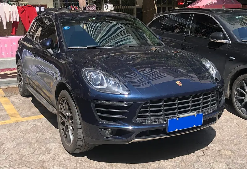 Porsche Macan (95B)