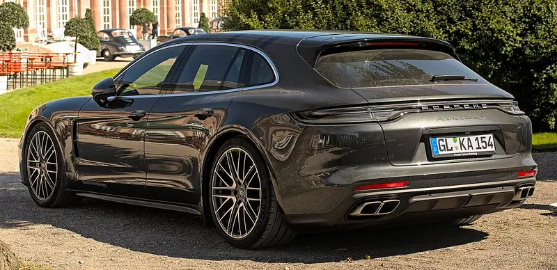Porsche Panamera (971)