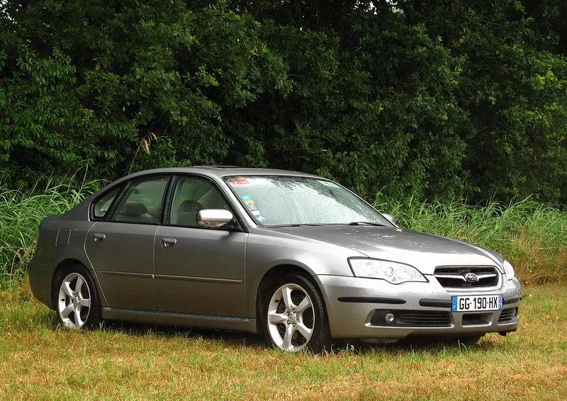 Subaru Legacy (4. nesil)