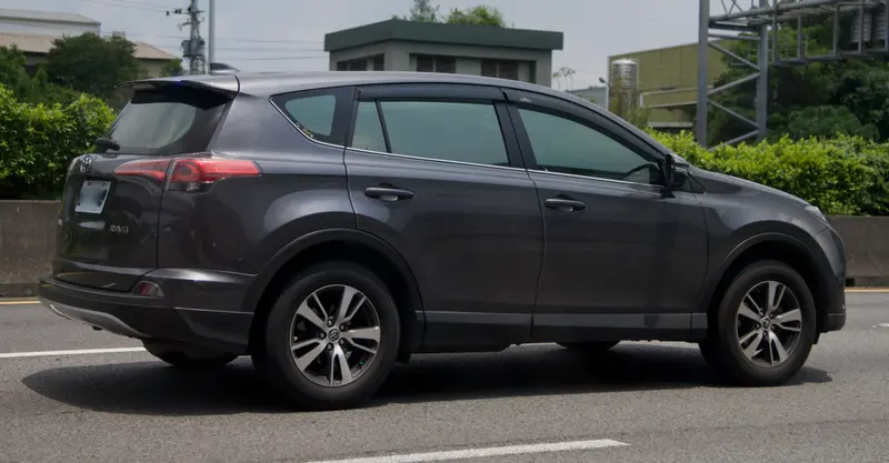 Toyota RAV4 XA40