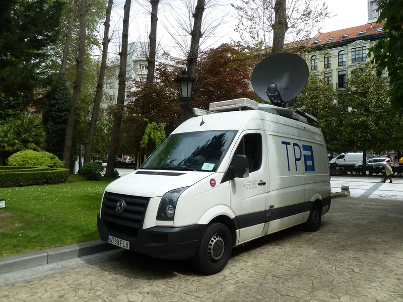 Volkswagen Crafter 1