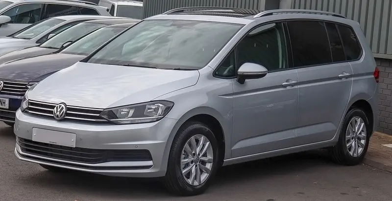 Volkswagen Touran 2