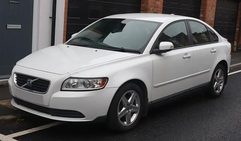Volvo S40 II
